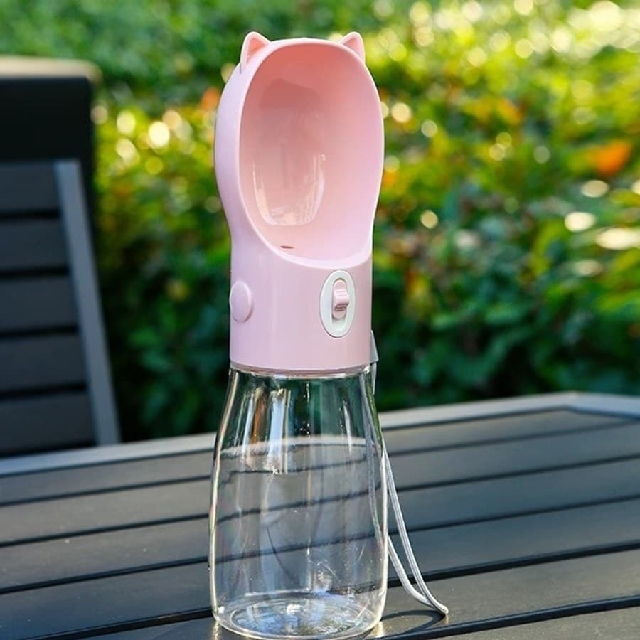 The water bottle in pink, 550 ml large size